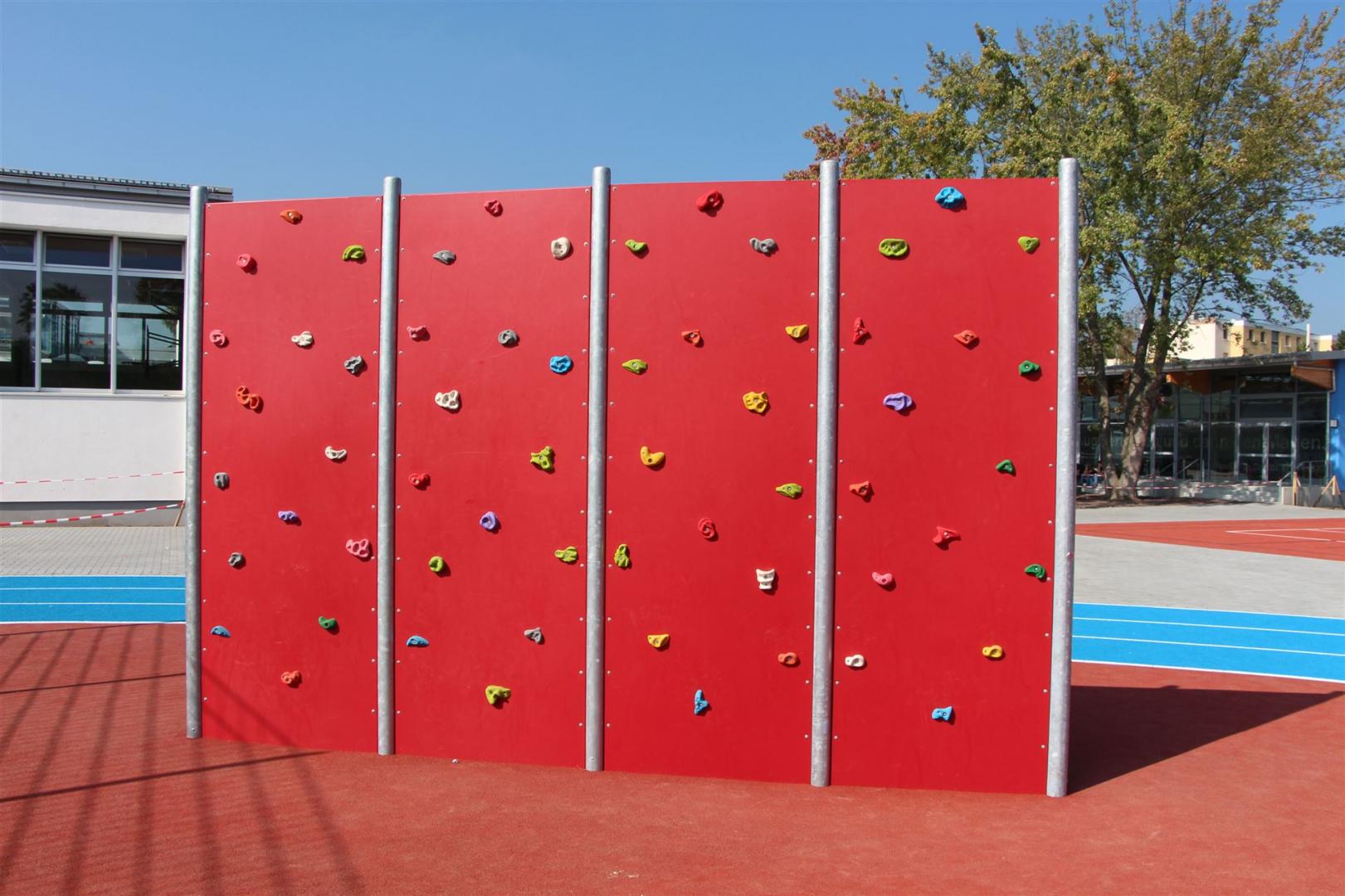Kletterwand - schwer - mit hochwertigen Schul-Klettergriffen