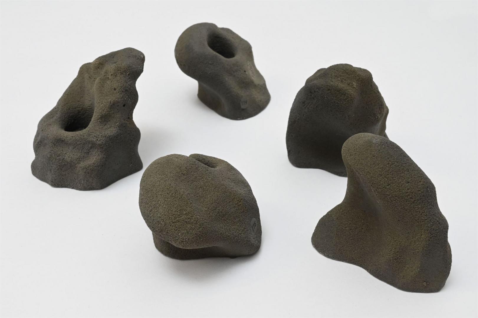 Klettergriff-Set-Leon in Natursteinoptik - naturgetreue Klettergriffe in Steinoptik