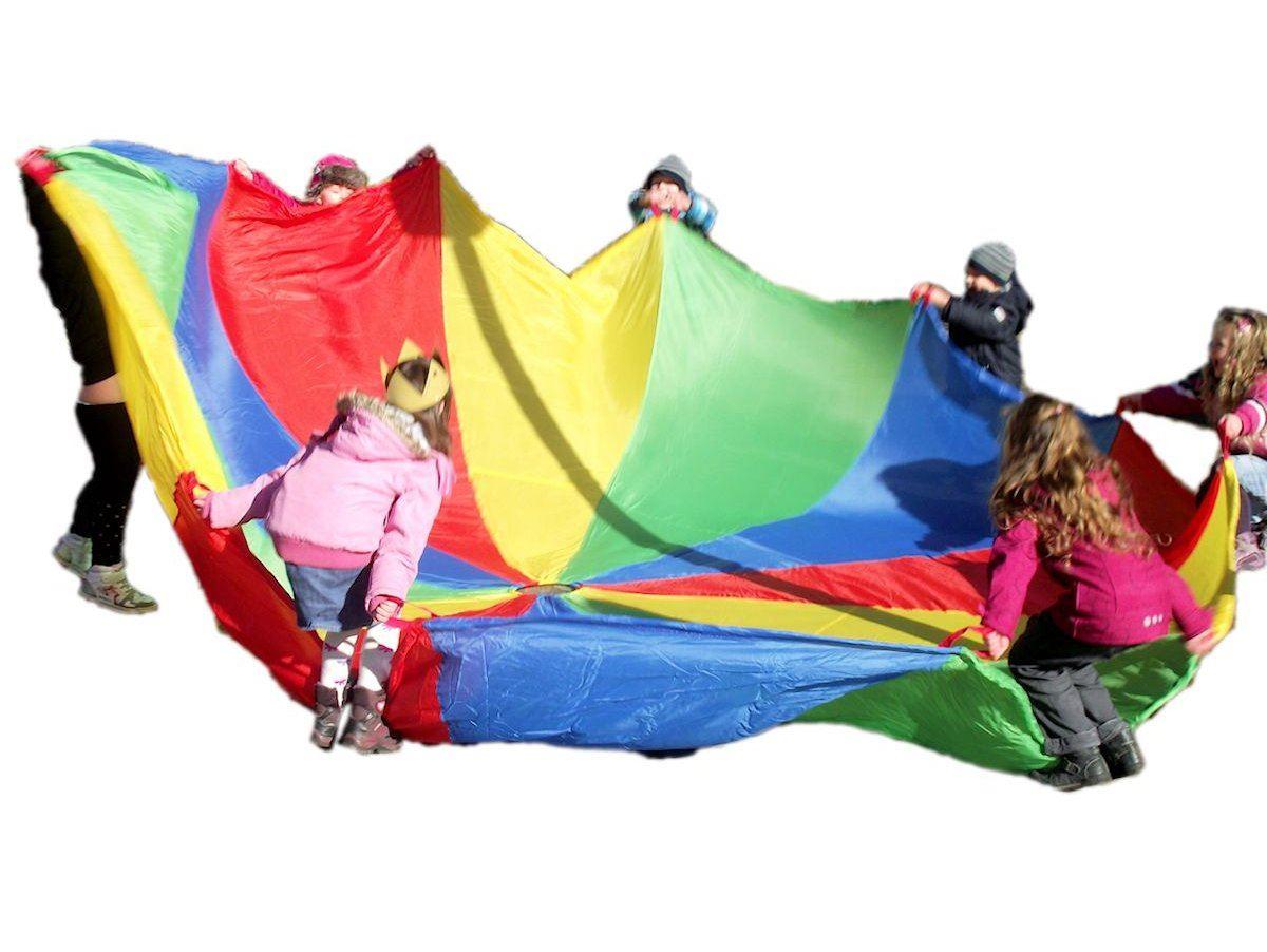 Schwungtuch-Spiel "Wellenreiten" - Übungen für Kinder mit dem Schwungtuch