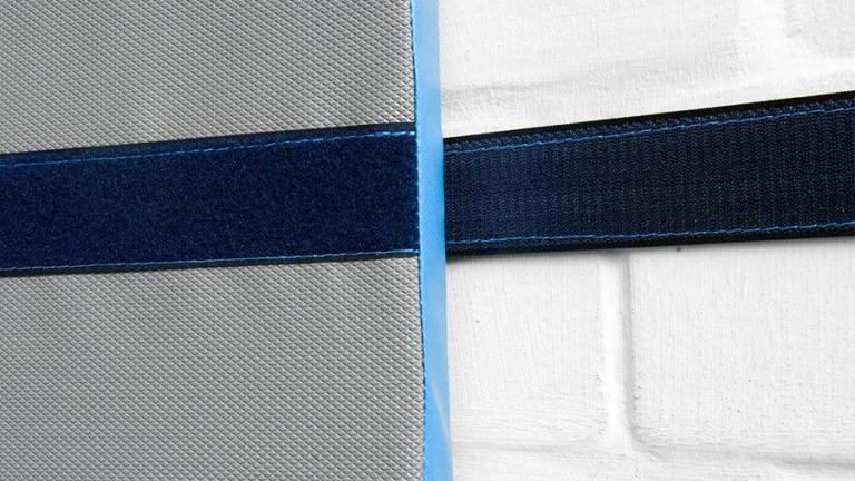 Prallschutzmatten mit Klettverbindung/Klettstreifen - zur Befestigung an der Wand