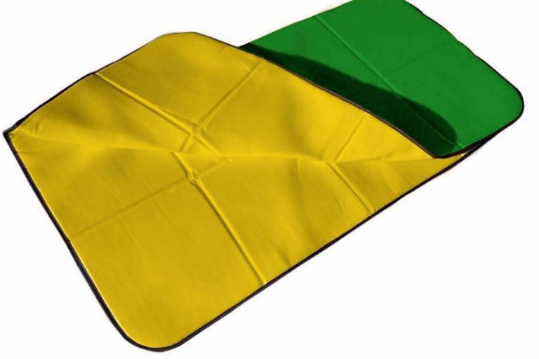 Krabbelmatte Wendematte gelb/grün - durch den weichen Schaumstoffkern bietet die Matte einen hohen Liegekomfort