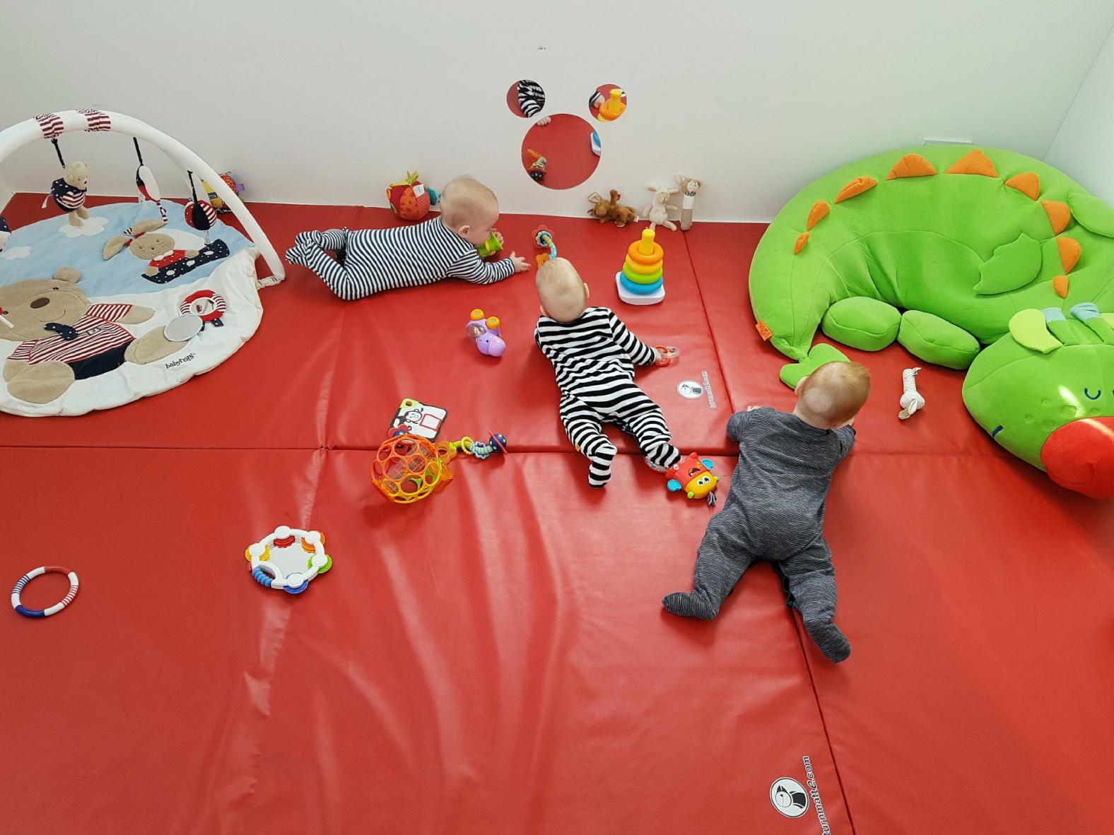 Faltmatten-Fläche - Turnmatten klappbar ausgelegt